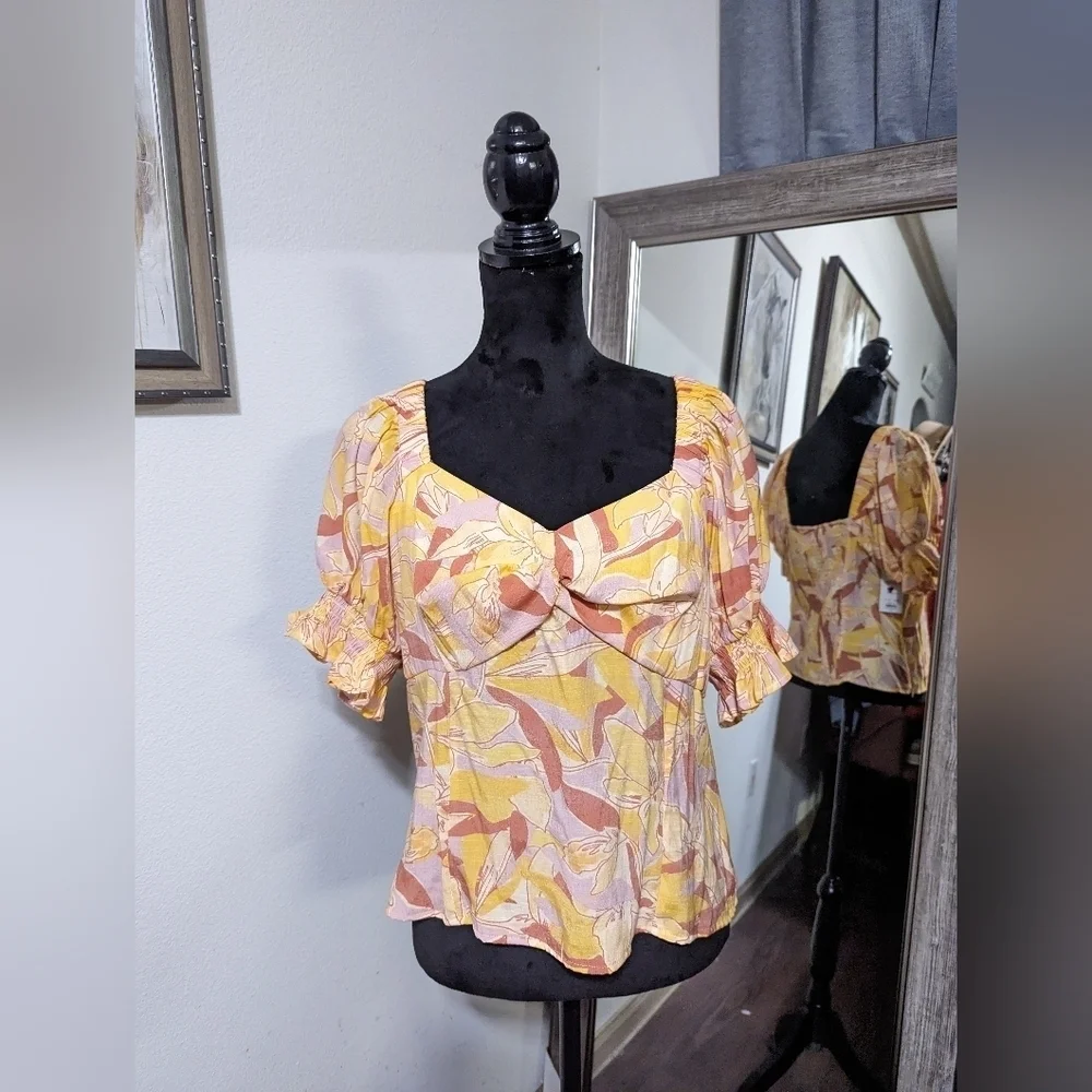 Nine West Womens Twist Front Puff Sleeve Top